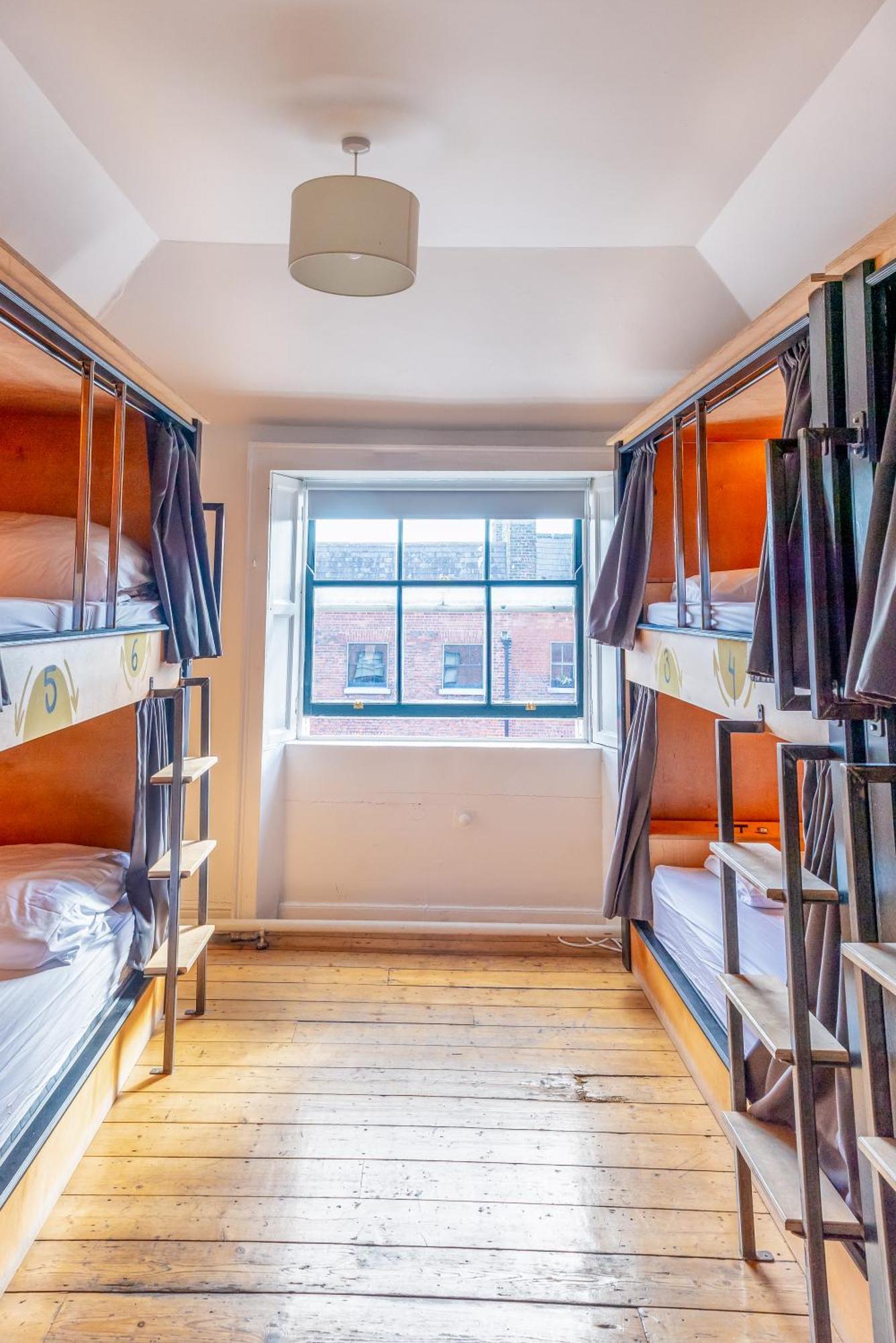 Leevin Hostel George Dublin Eksteriør billede